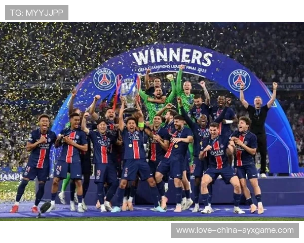 巴黎在高位抢断后形成反击优势,前场更有速度